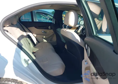 2015 Mercedes-Benz C 300 4Matic/Luxury 4Matic/Sport 4Matic from USA, damaged, VIN 55SWF4KB9FU039001